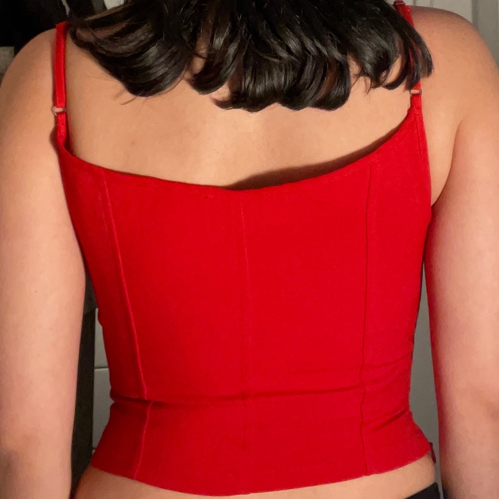 Red top with bows - Picture 2 of 2